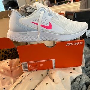 Nike legend react shoes